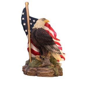Patriotic Bald Eagle & American Flag Figurine-Eternal Reflections 2016 Decor